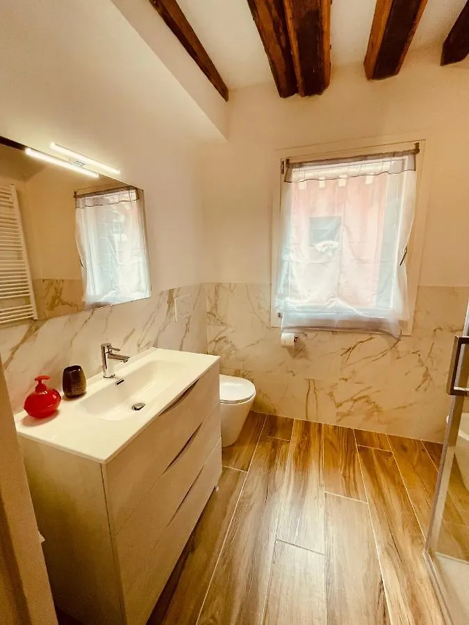 Suite Primo Piano Venice Apartment